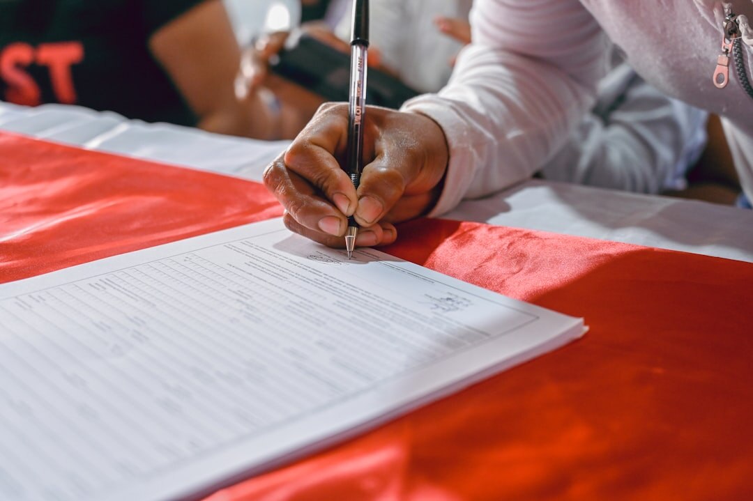 store lease agreement signing